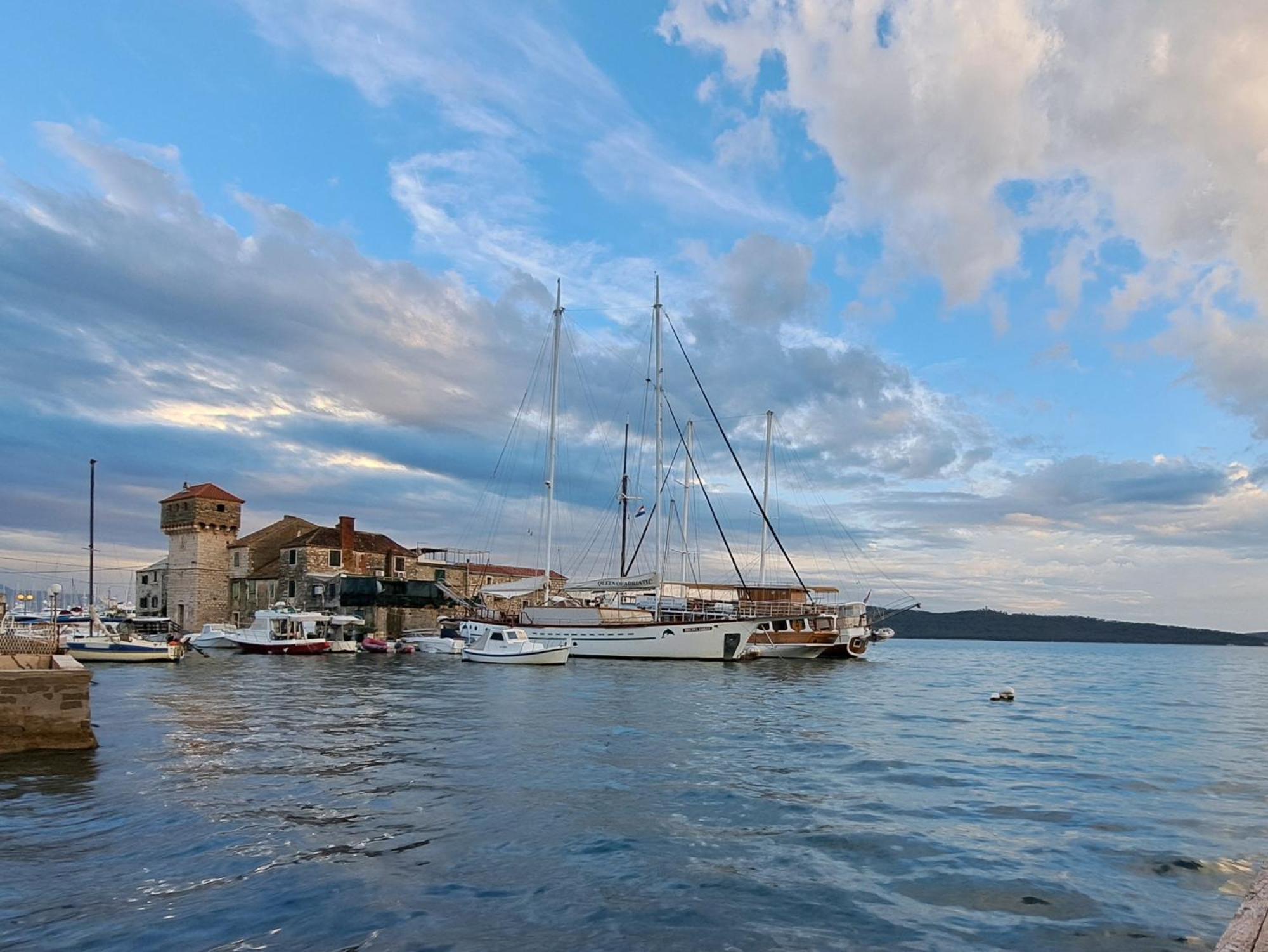 Holiday Apartman Kaštela Exterior foto